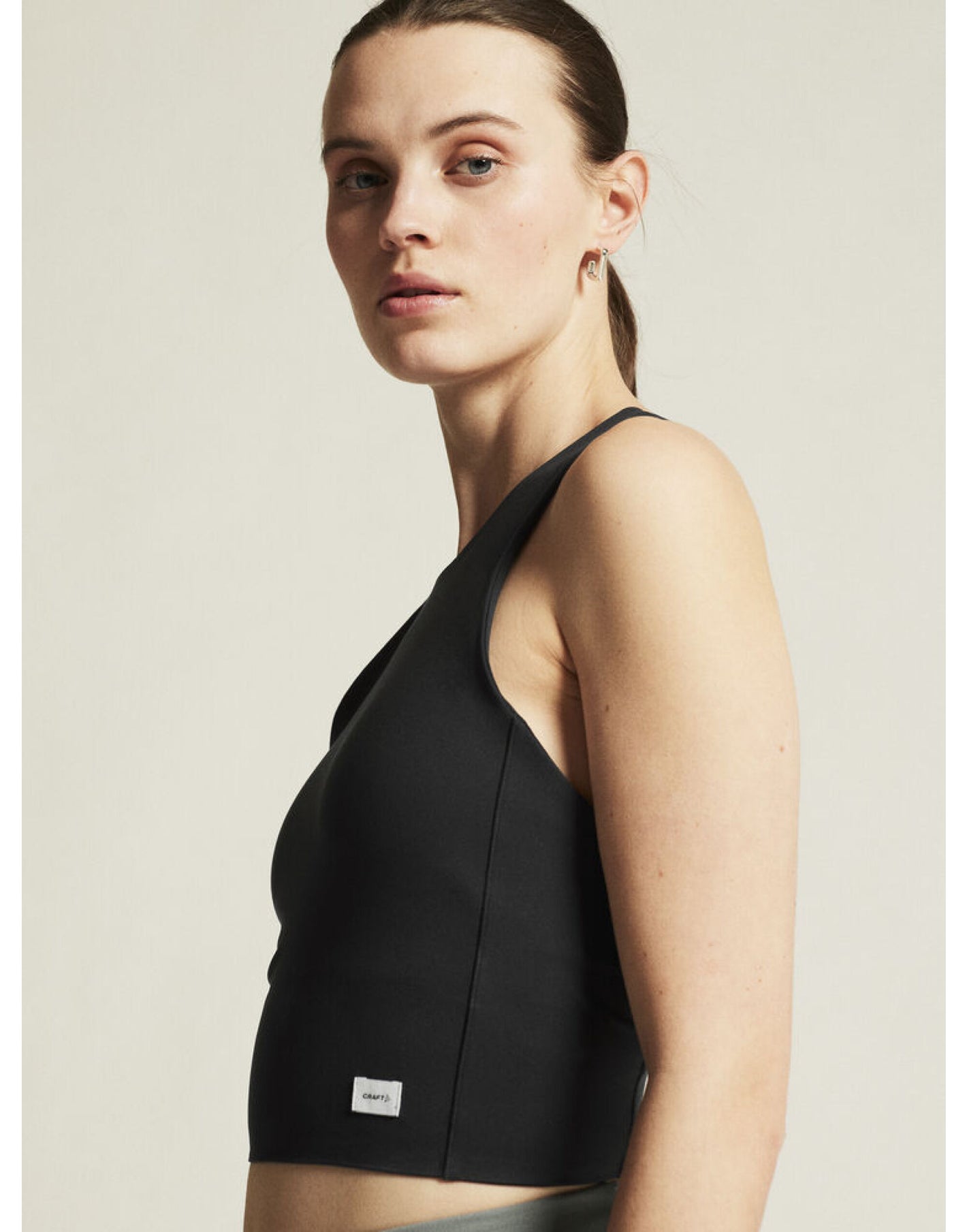 CR1916009 Craft Collective Cropped Singlet - Black